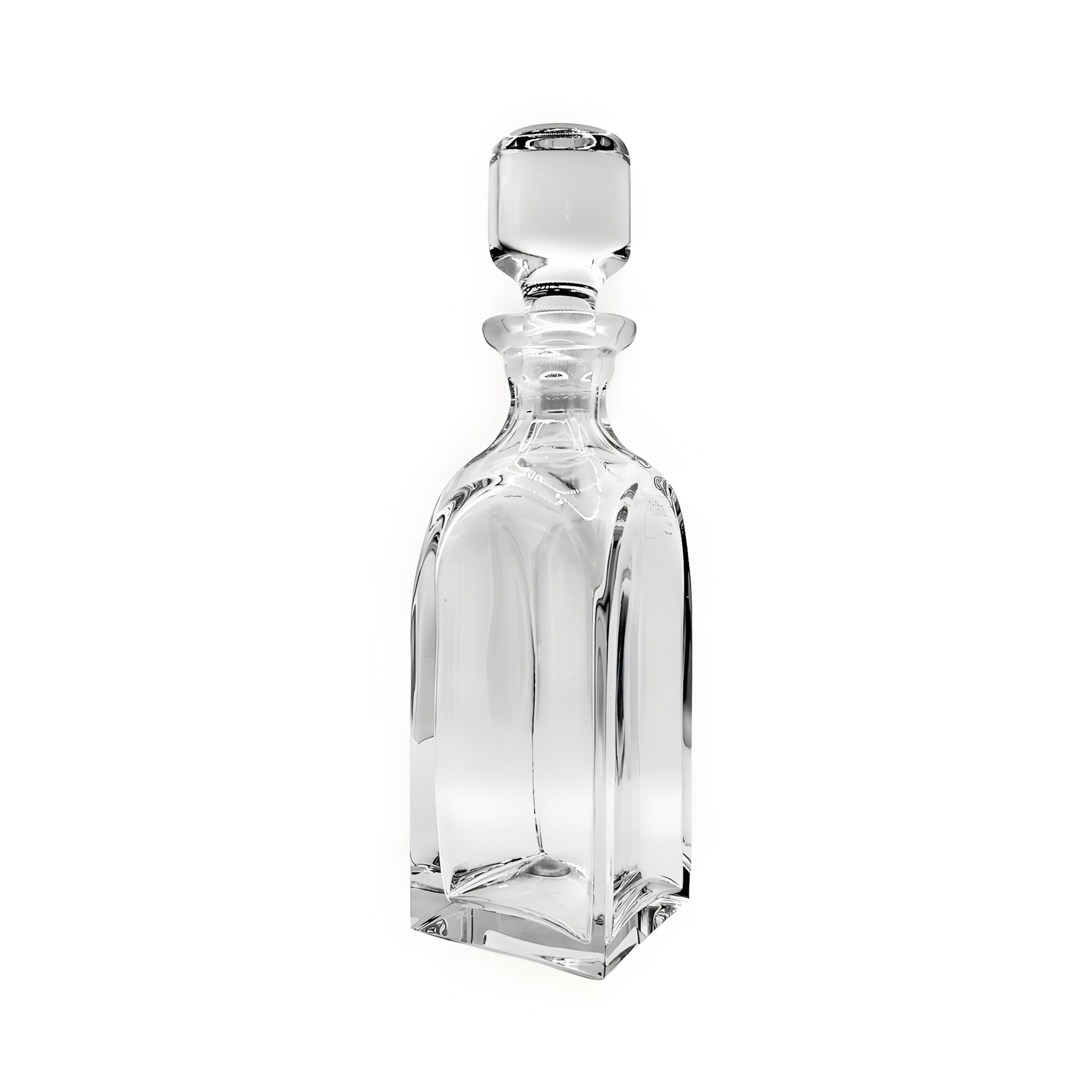 Clear crystal decanter with square design and stopper