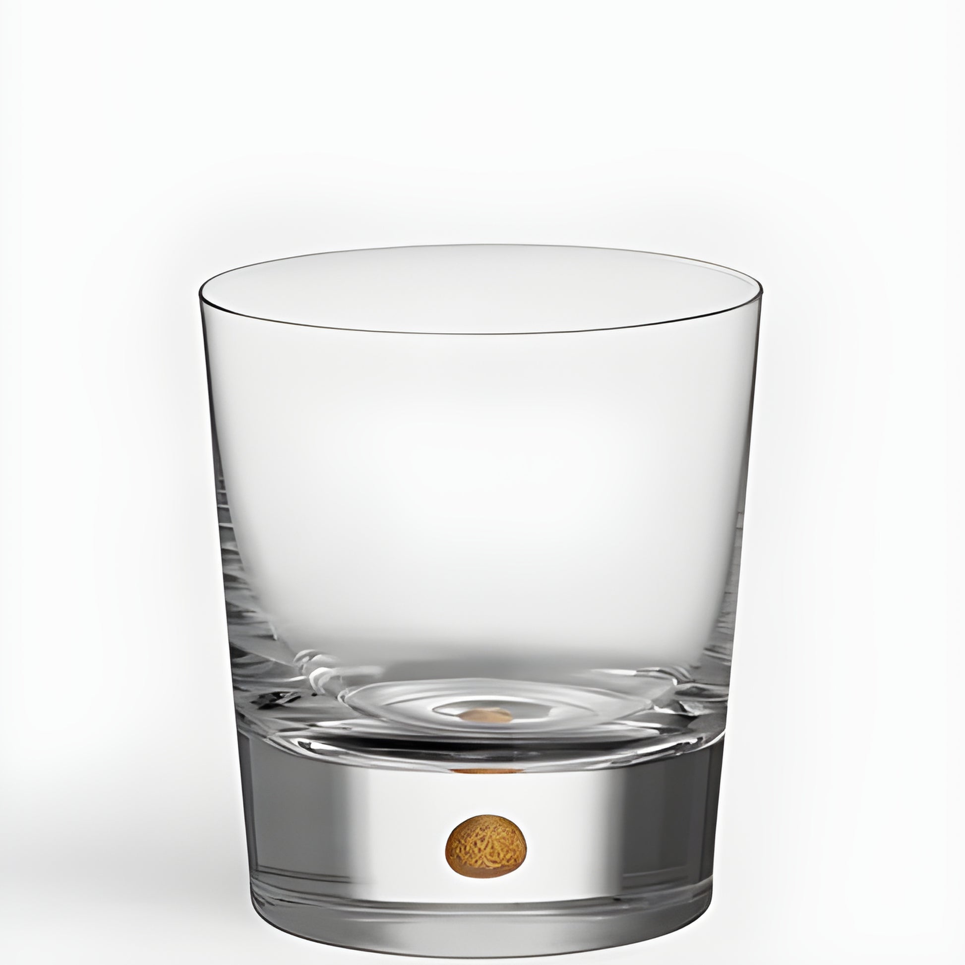 Crystal whiskey glass with gold detail at the base, 40cl capacity.
